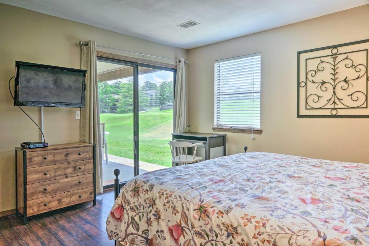 Апартаменты Pet-Friendly Branson Retreat With Pool And Golf Access Экстерьер фото