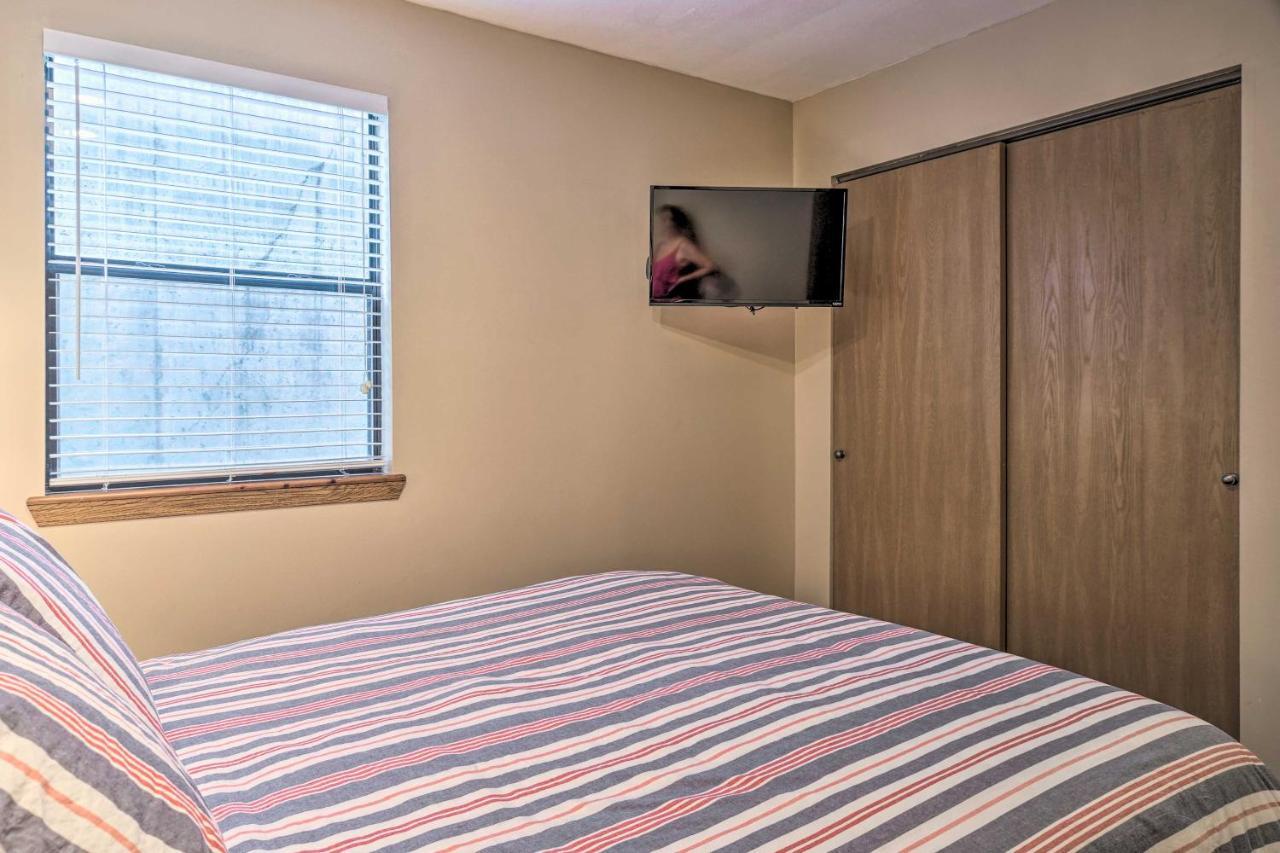 Апартаменты Pet-Friendly Branson Retreat With Pool And Golf Access Экстерьер фото